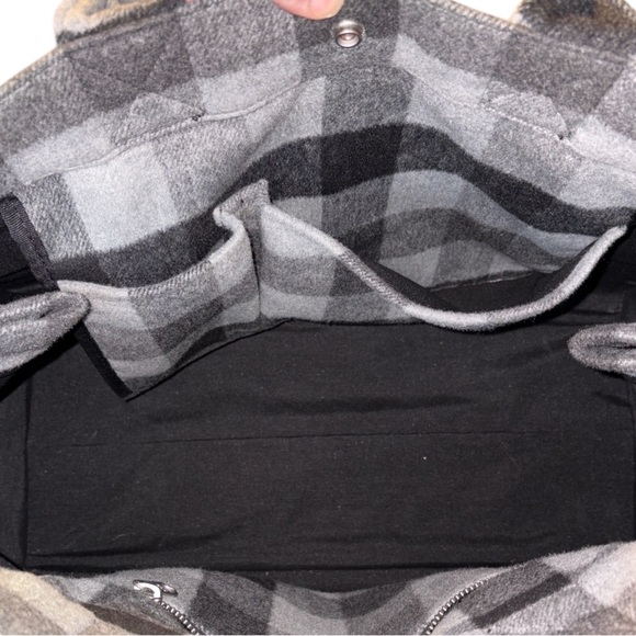 Quilted Koala Felt Checkered Tote Bag Winter Travel Carryon Black Grey Stripe XL - Picture 2 of 5